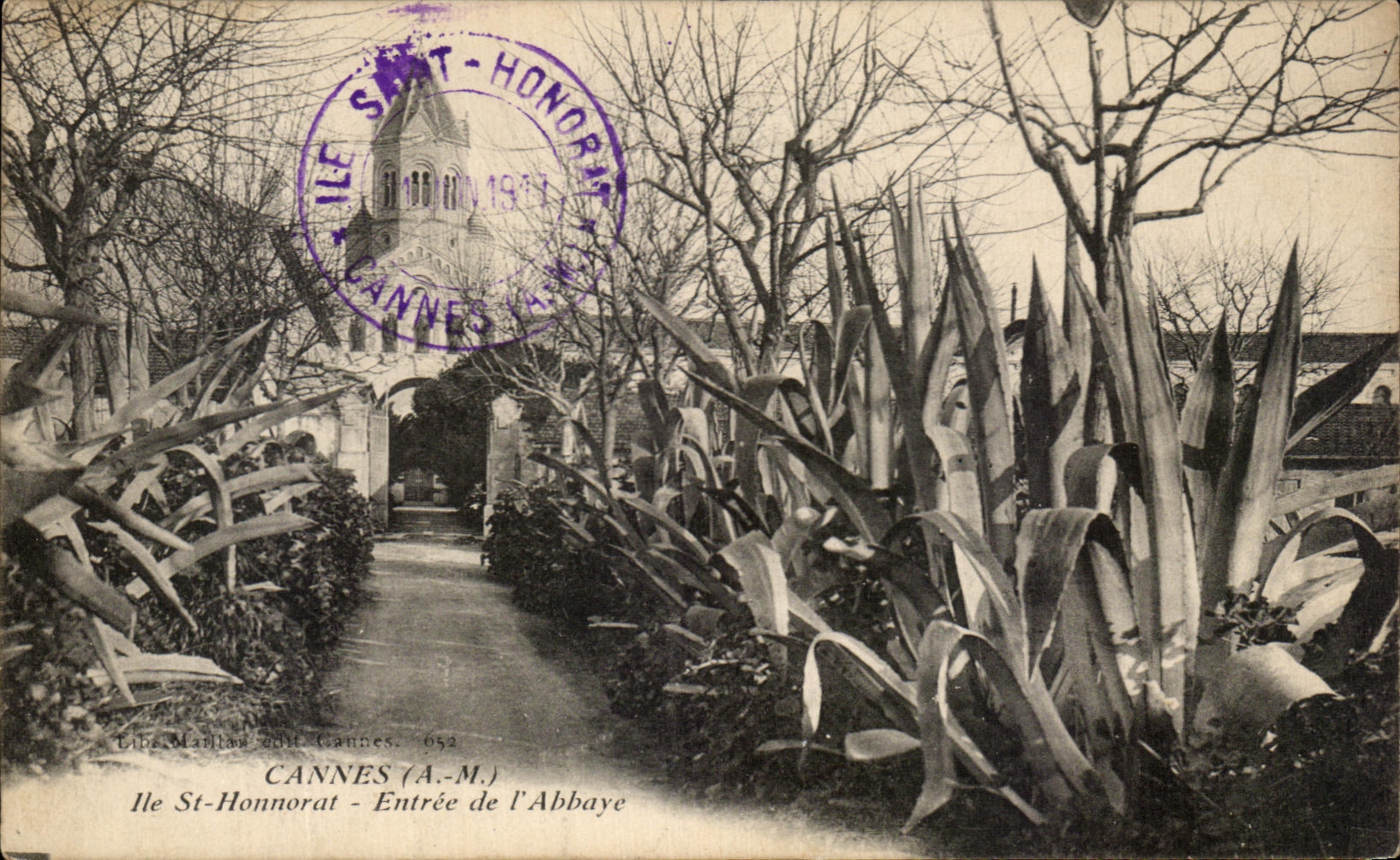 CPA Cannes St Honnorat Entree de L'Abbaye