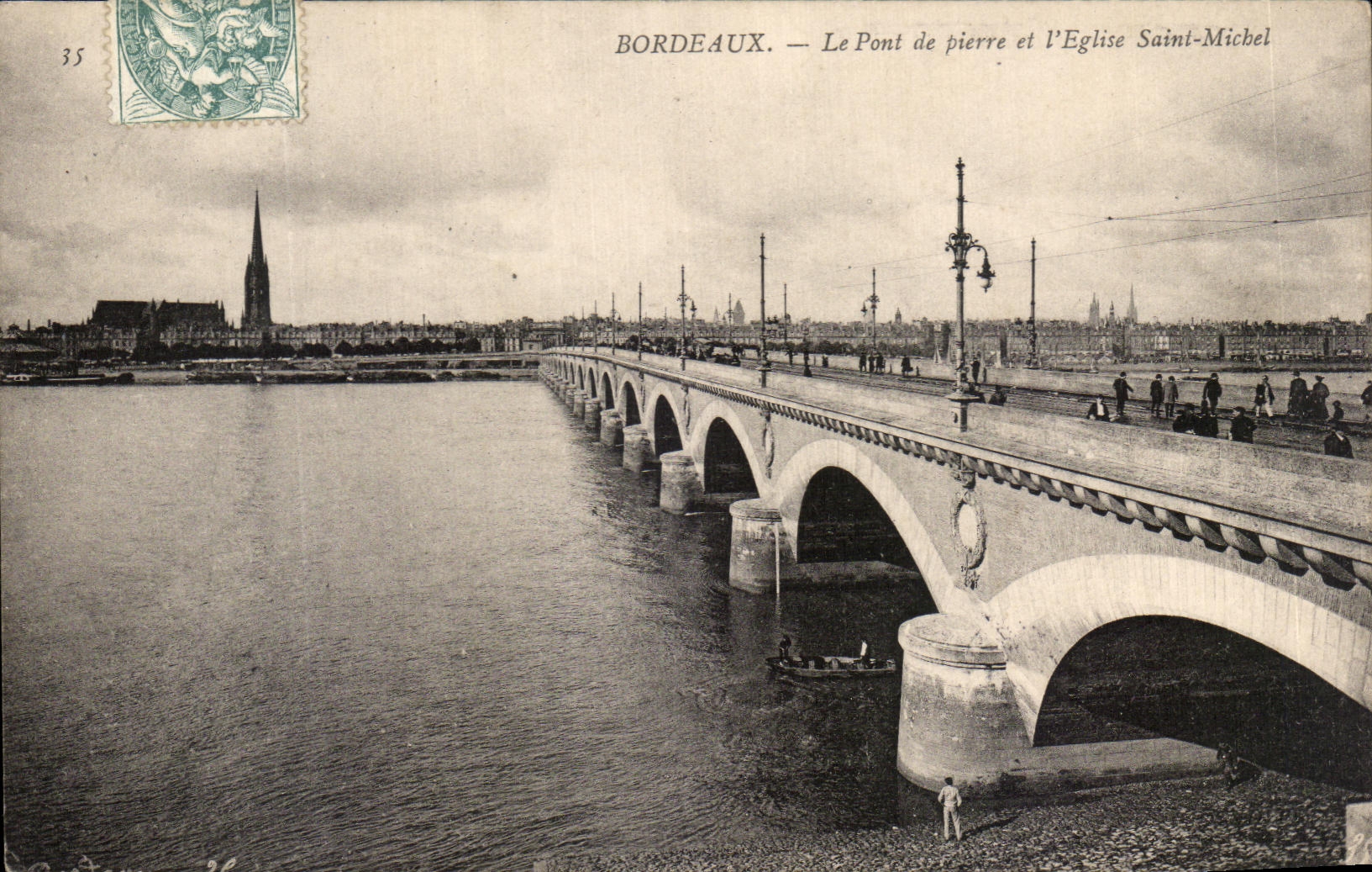 CPA Bordeaux Le Pont de Pierre et L'Eglise Saint Michel