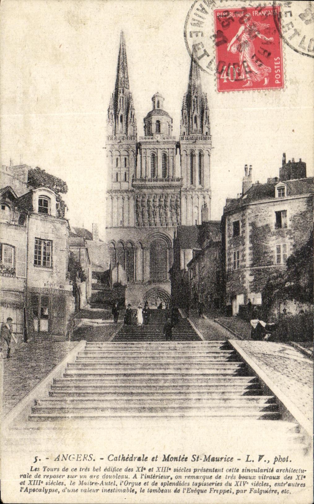 CPA Angers Cathedrale et Montee St Maurice 