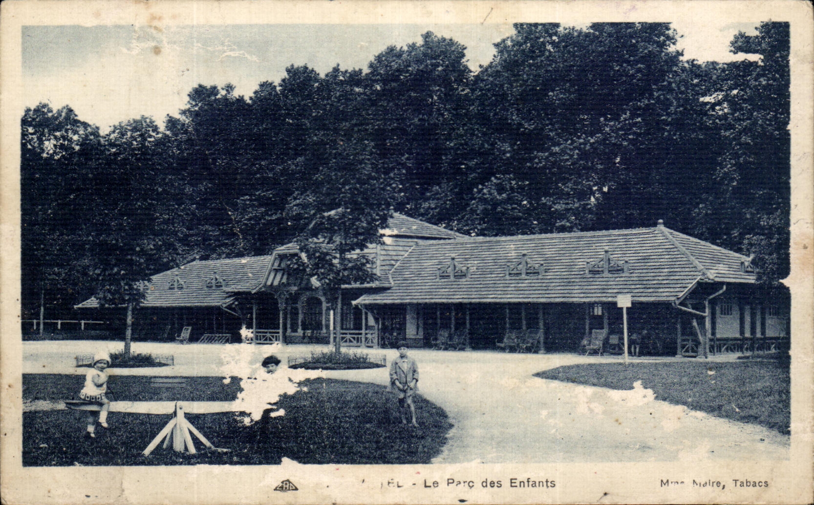 CPA Le Parc Des Enfants