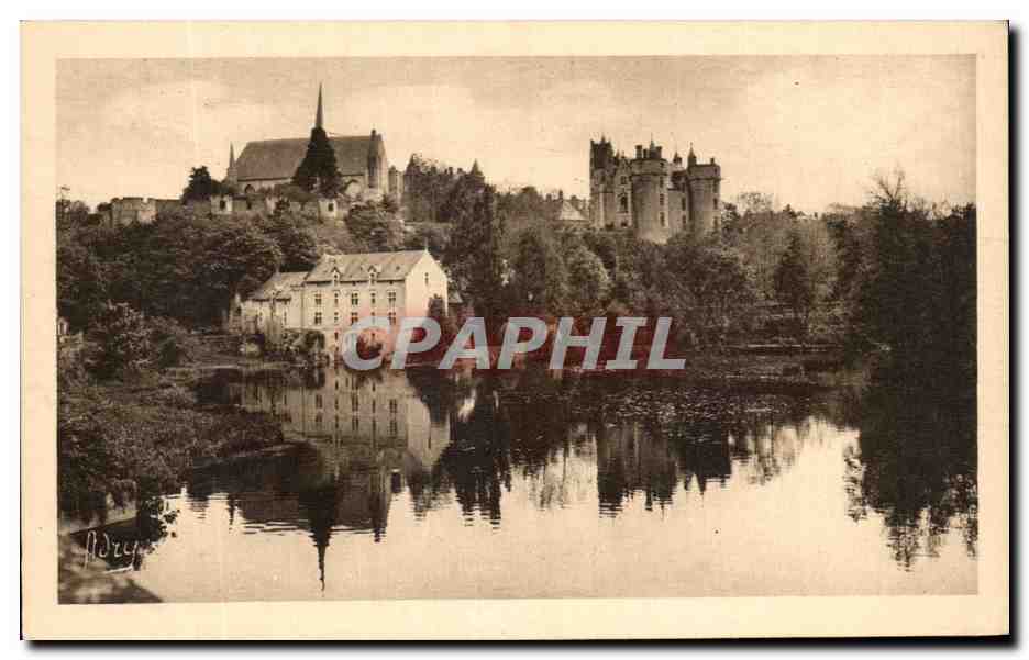 CPA Les Chateaux De La Loire Chateau de Montreuil Bellay