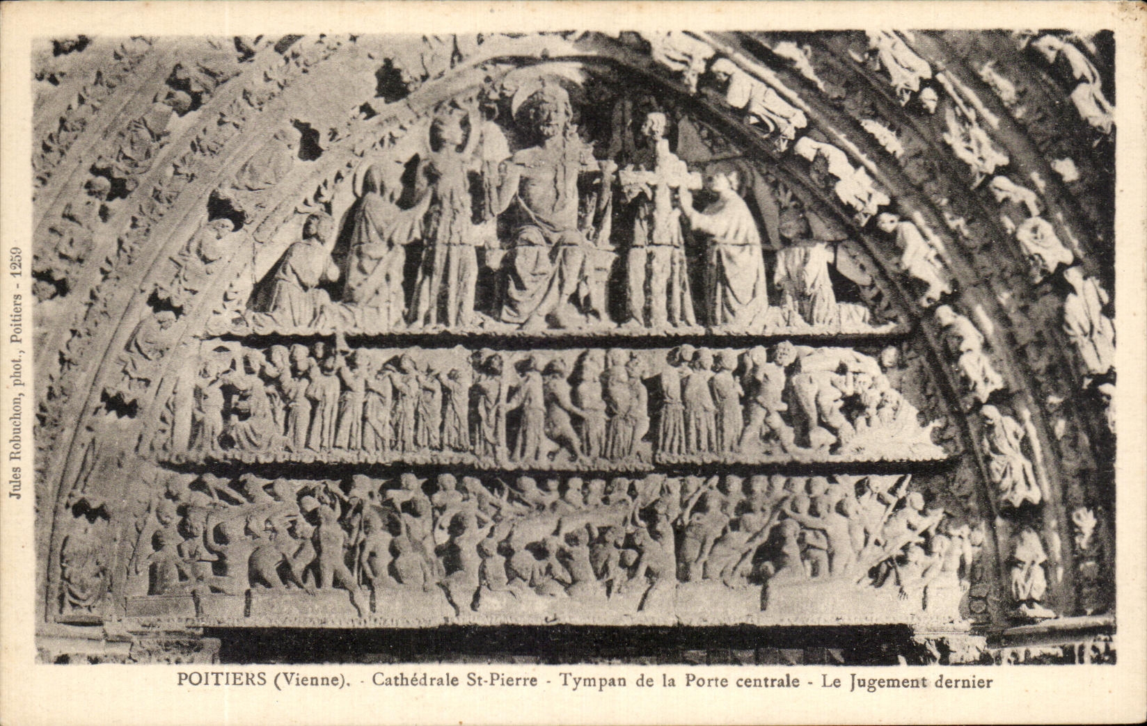 Poitiers (Vienne) - Cathédrale St-Pierre - Tympan de la Porte centrale - Le Jugement dernier