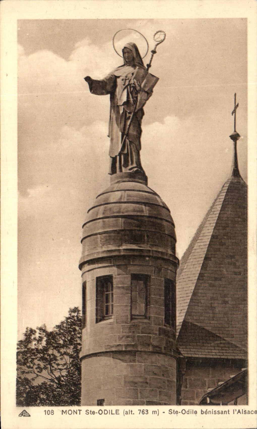 Mont Ste-Odile — Statue de Sainte-Odile bénissant l'Alsace — 108