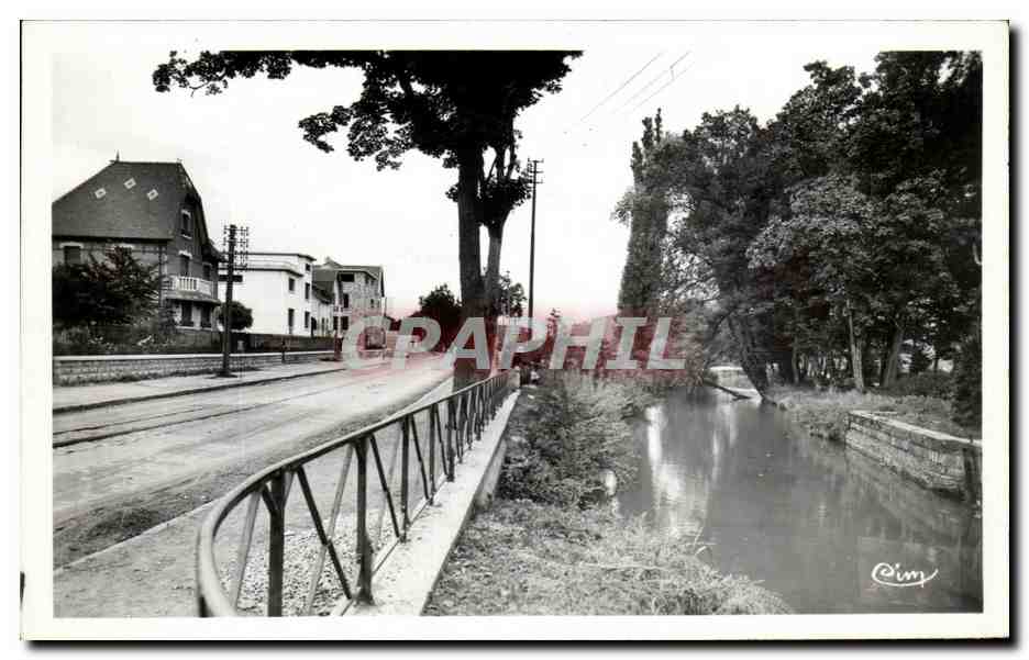 CPA Vesoul Le durgeon Pres Des Promenades