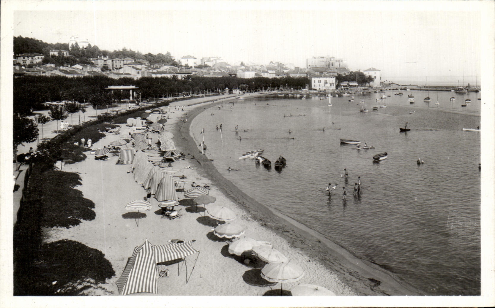 CPA Sainte Maxime Sur Mer La Plage