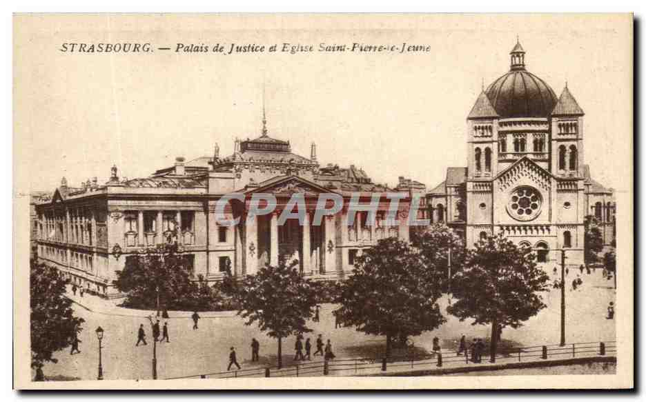 CPA Strasbourg Place de Justice et Eglise Saint Pierre le Jeune