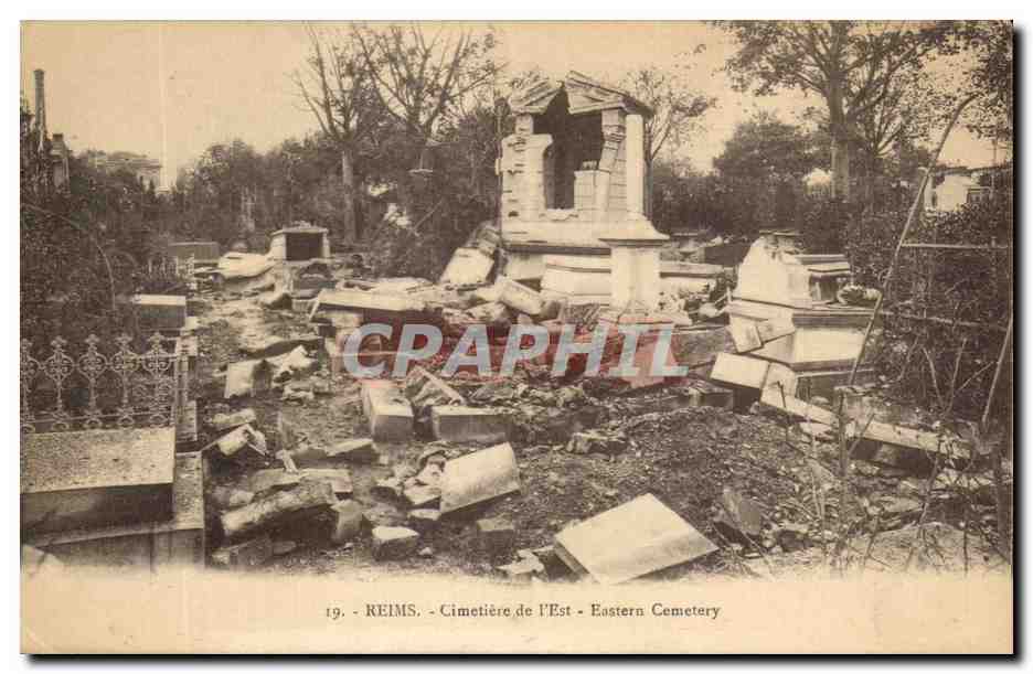CPA Reims Cimetiere de I'Est Militaria