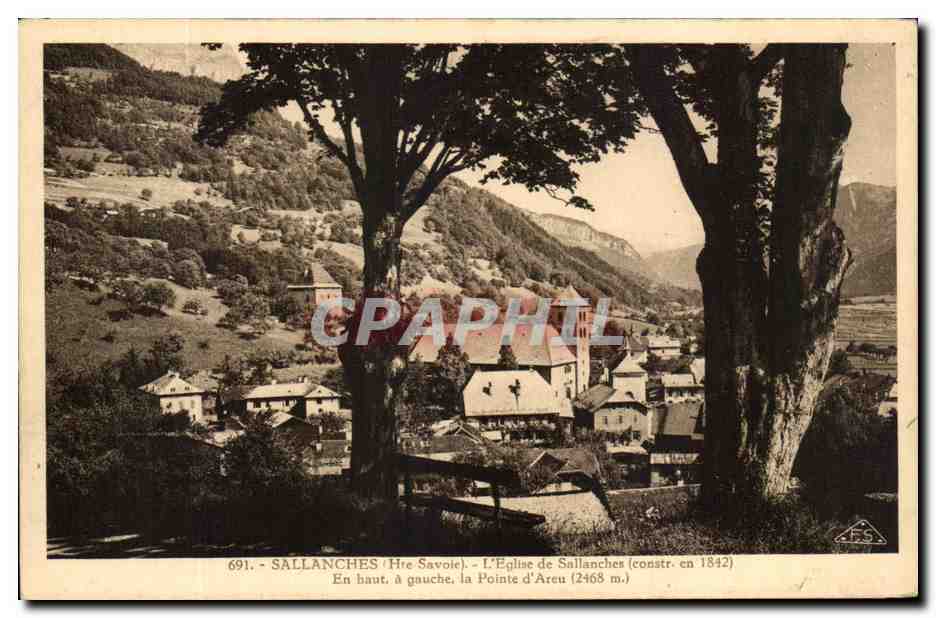 CPA Sallanches L'Eglise de Sallanches En baut a gauche la Pointe d'Areu 