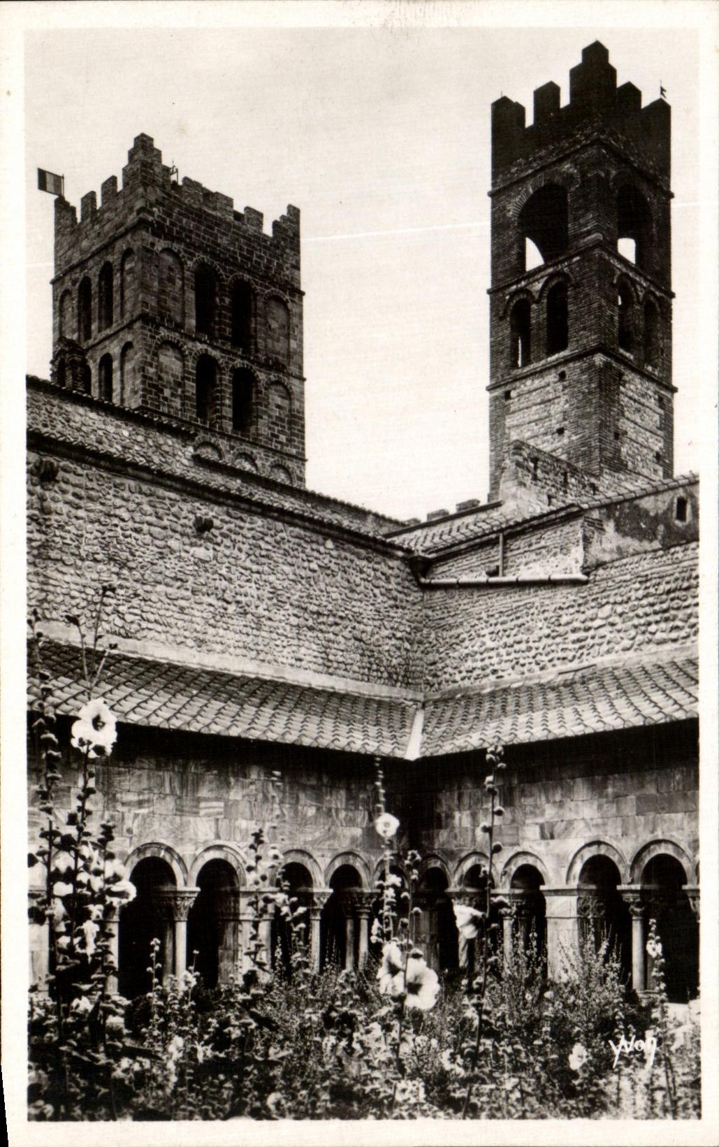 CPA Elne Cathedrale De Ste Eulalie le Cloitre