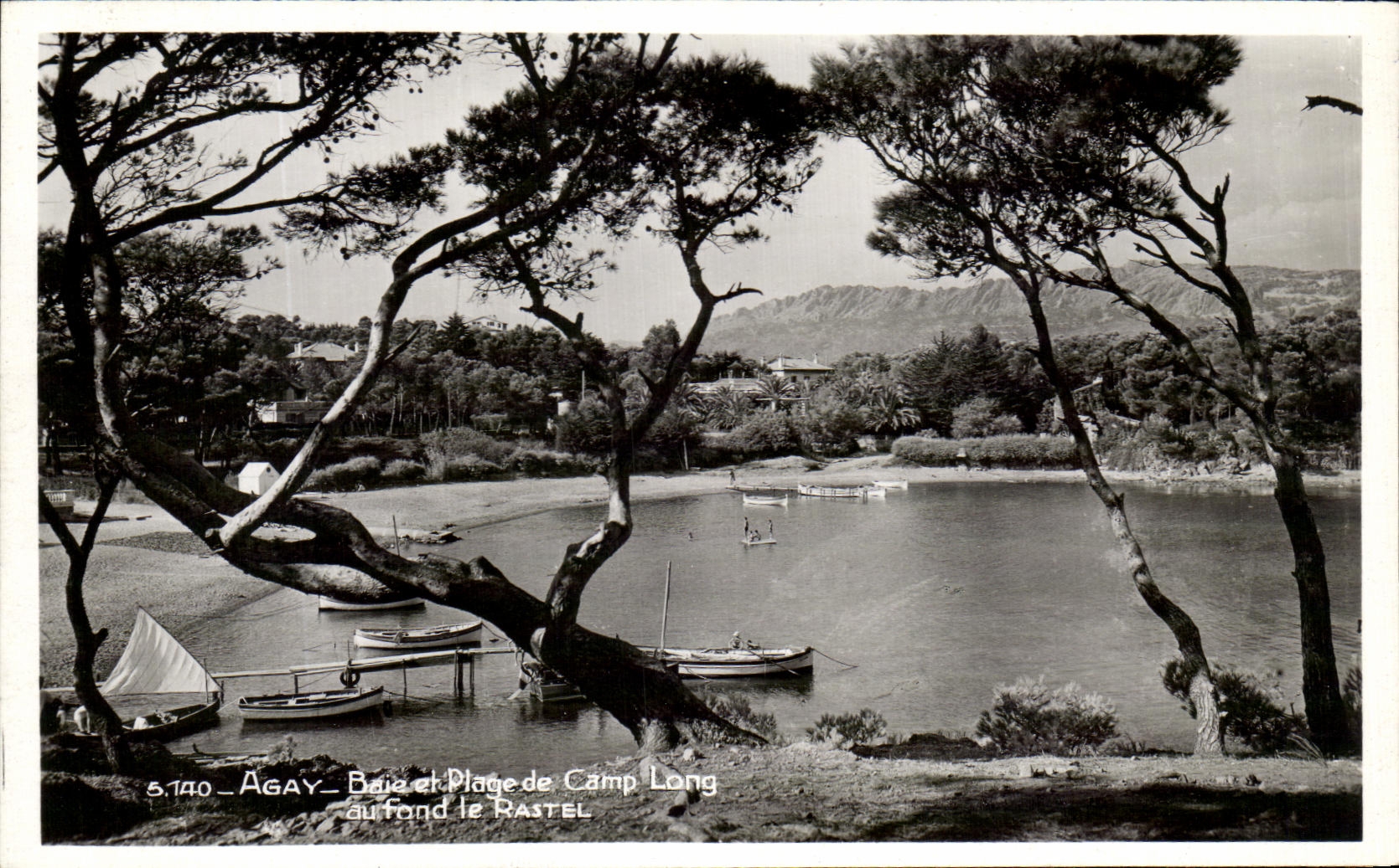 Agay - Baie et Plage de Camp Long — au fond le Rastel — S.140 — Édition La Clyrie à St-François