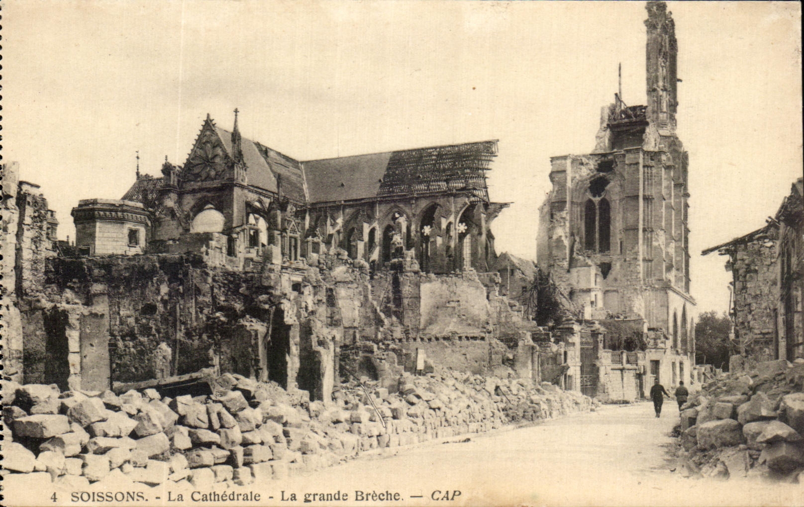 Soissons - La Cathédrale - La grande Brèche — CAP