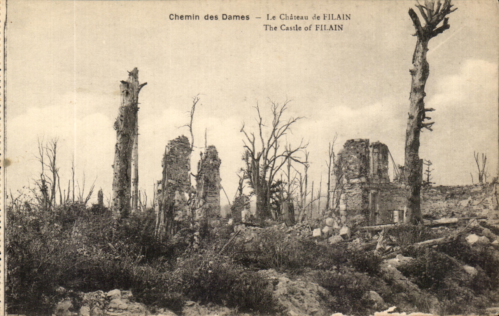 CPA Chemin des Dames Le Chateau de Filain Militaria
