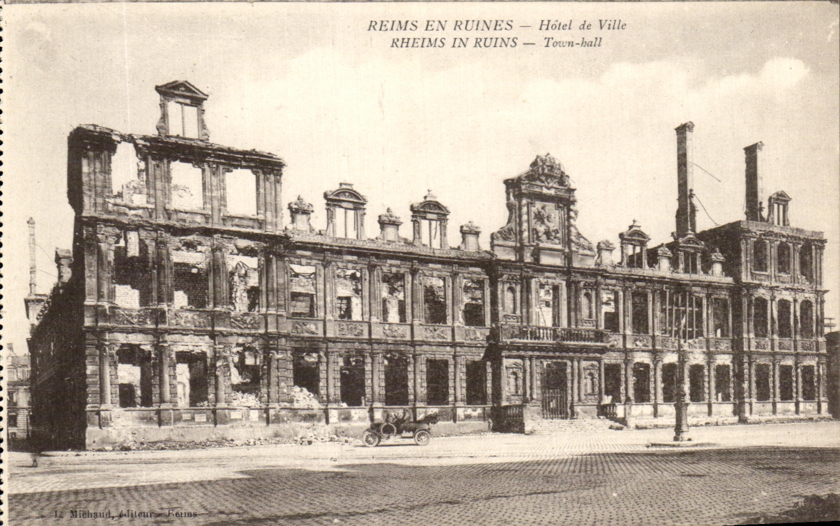 CPA Reims En Ruines Hotel de Ville Militaria