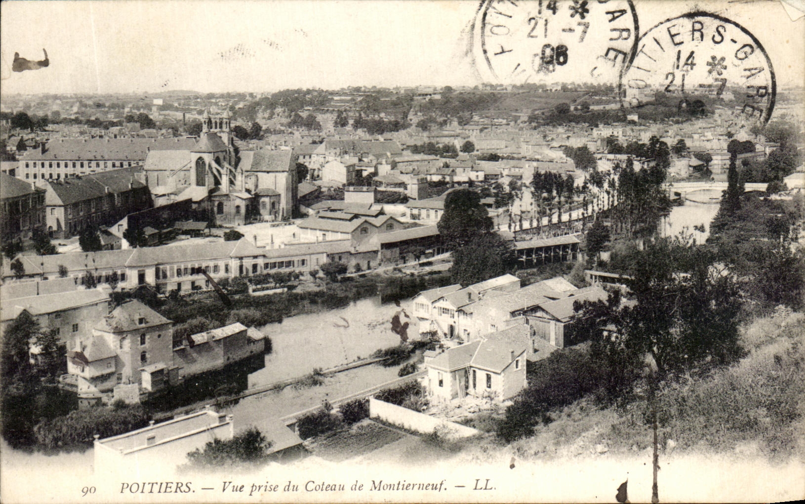 Poitiers — Vue prise du Coteau de Montierneuf — LL. — n°90