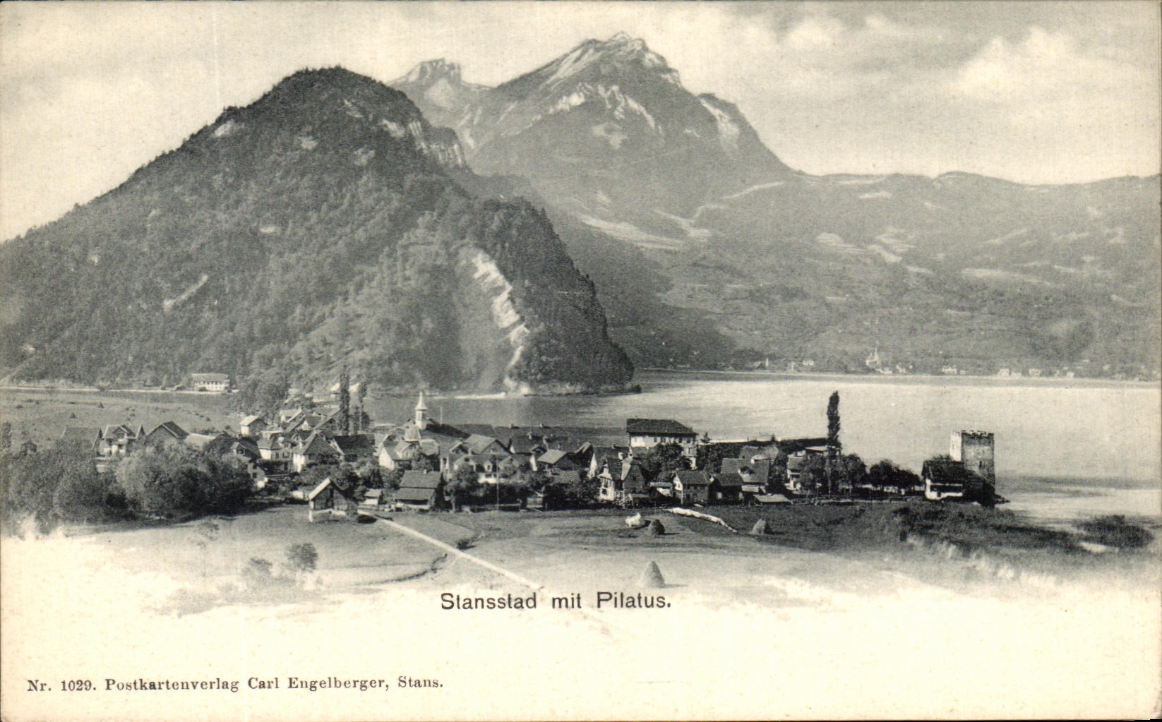 Stansstad mit Pilatus — vue du lac avec le Pilatus en arrière-plan — Postkartenverlag Carl Engelberger, Stans, n° 1029