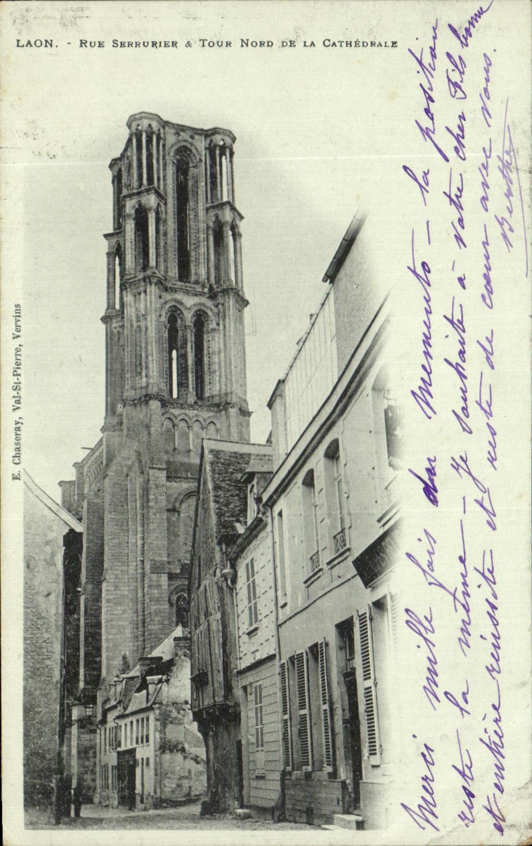 CPA Laon Rue Serrurier Tour Nord de la Cathedrale