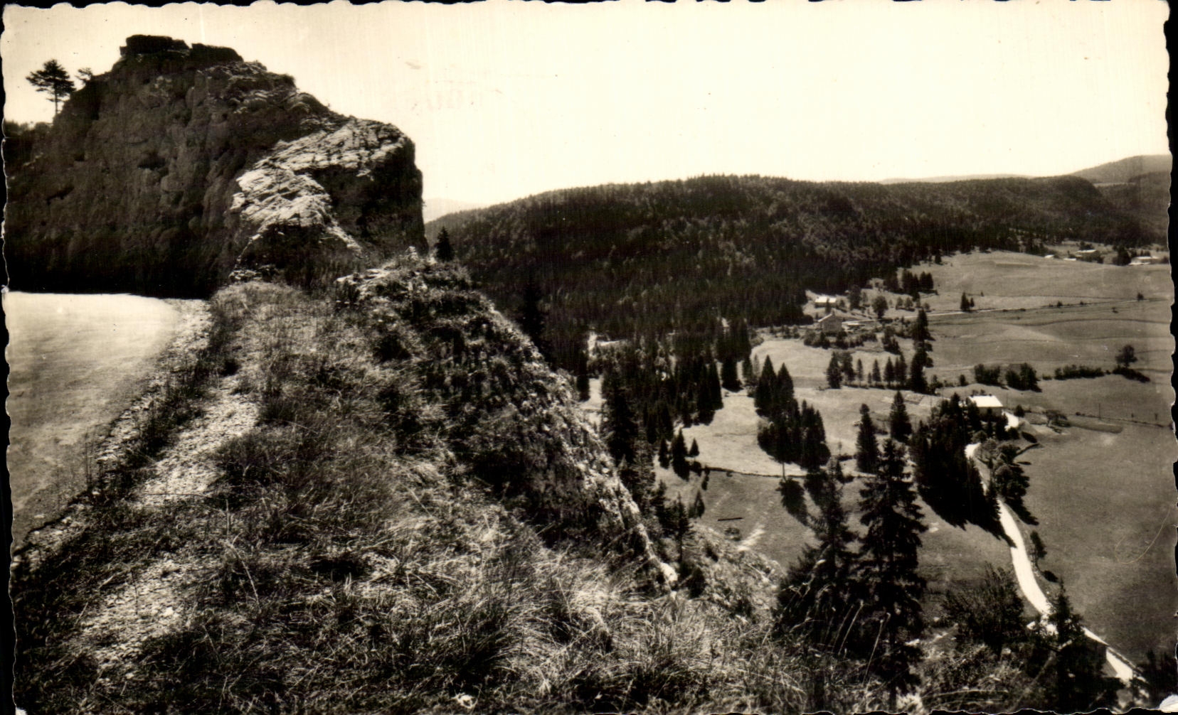 Le Tura et la Vallée des Rivières — La Franche-Comté pittoresque — Édition E. PROTET, Les Rousses