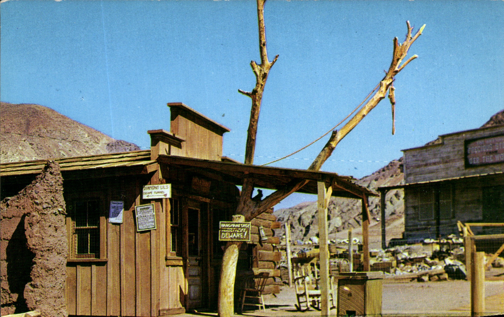 Calico Ghost Town — Sheriff's office et Hangman's Tree — Columbia Wholesale Supply