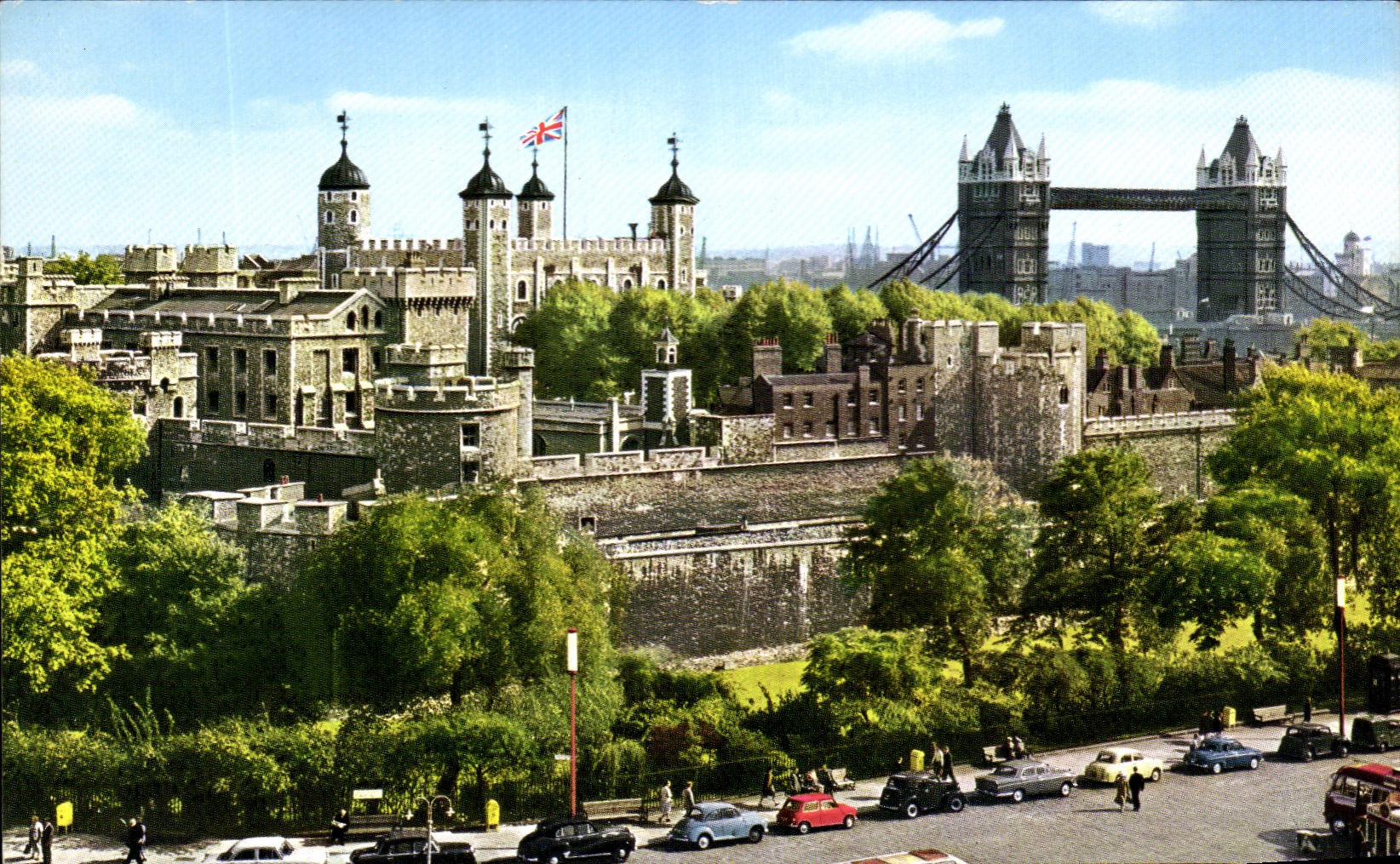 CPSM The Tower of London and Tower Bridge 