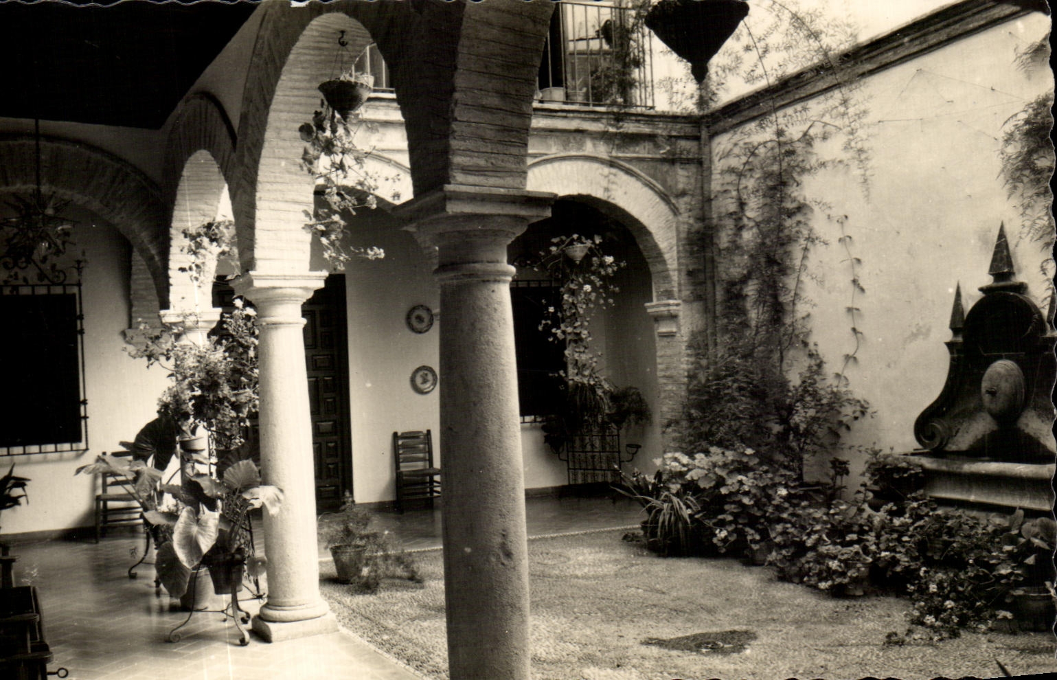 Patio cordobés — Cour cordouane — Éditions Arriras, Zaragoza