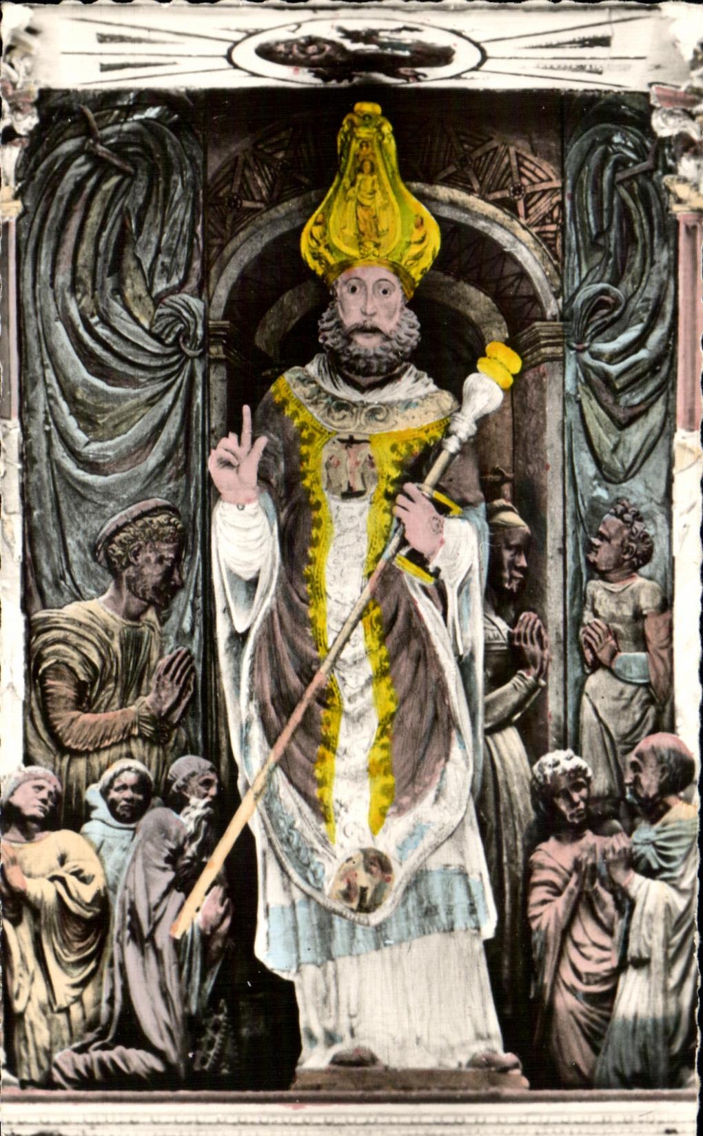 CPSM Utelle alt Eglise St Veran Statue de St Veron