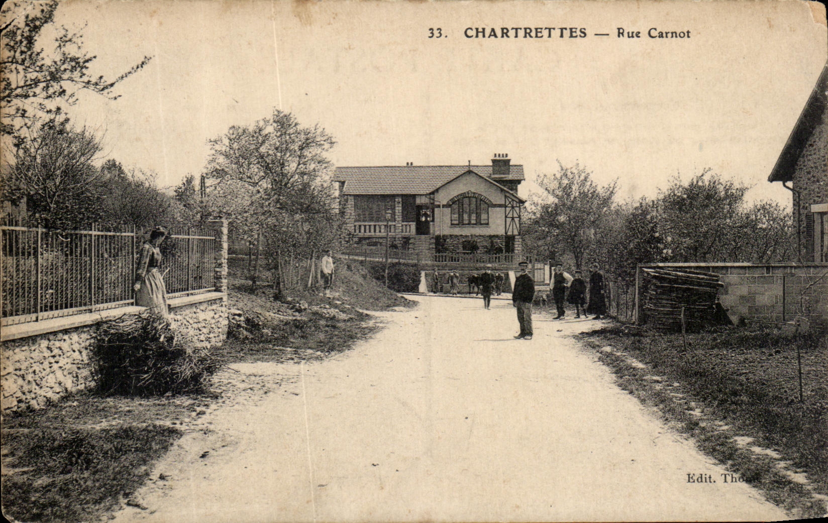 CPA Chartrettes Rue Carnot