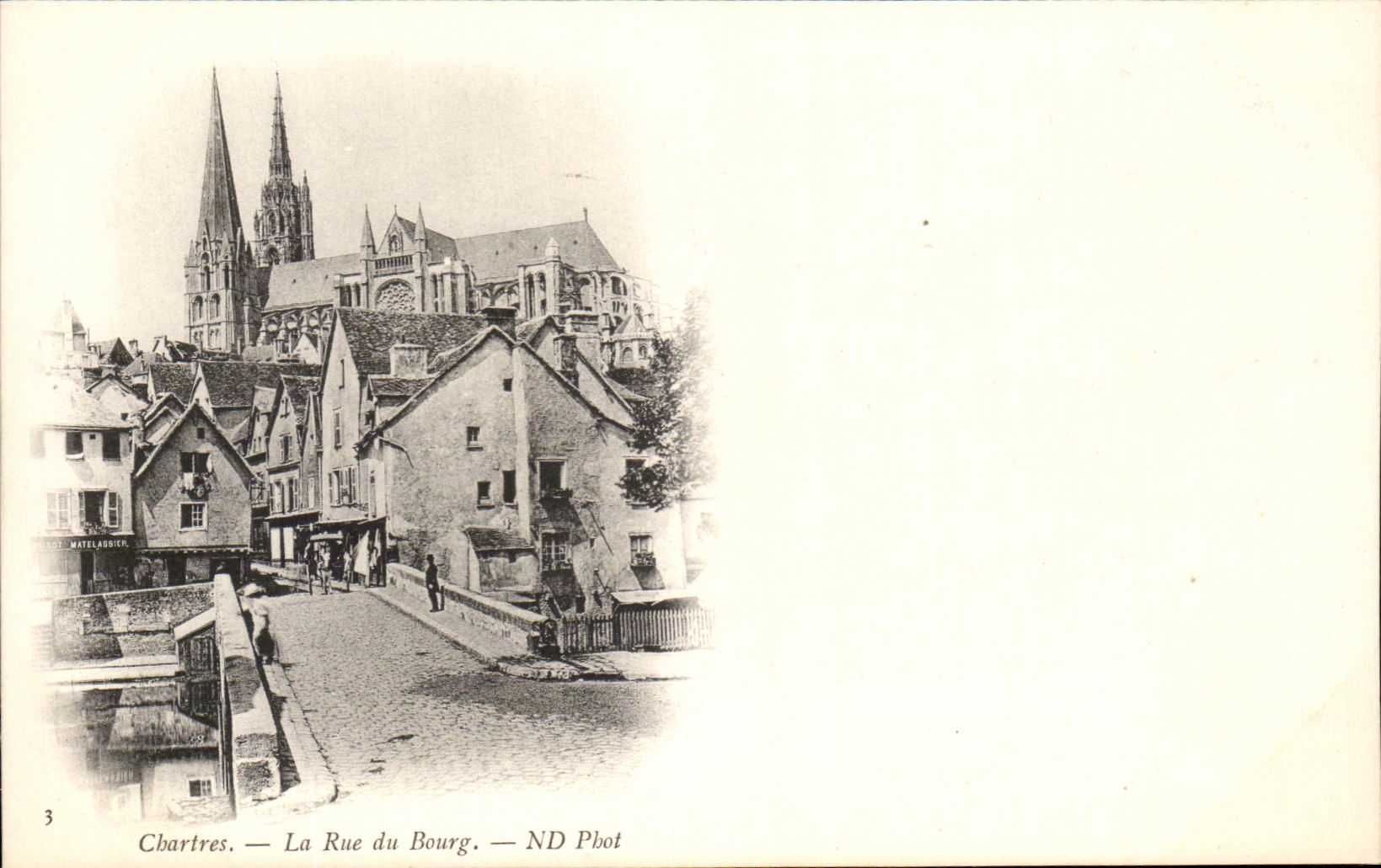 CPA Chartres La Rue de Bourg 