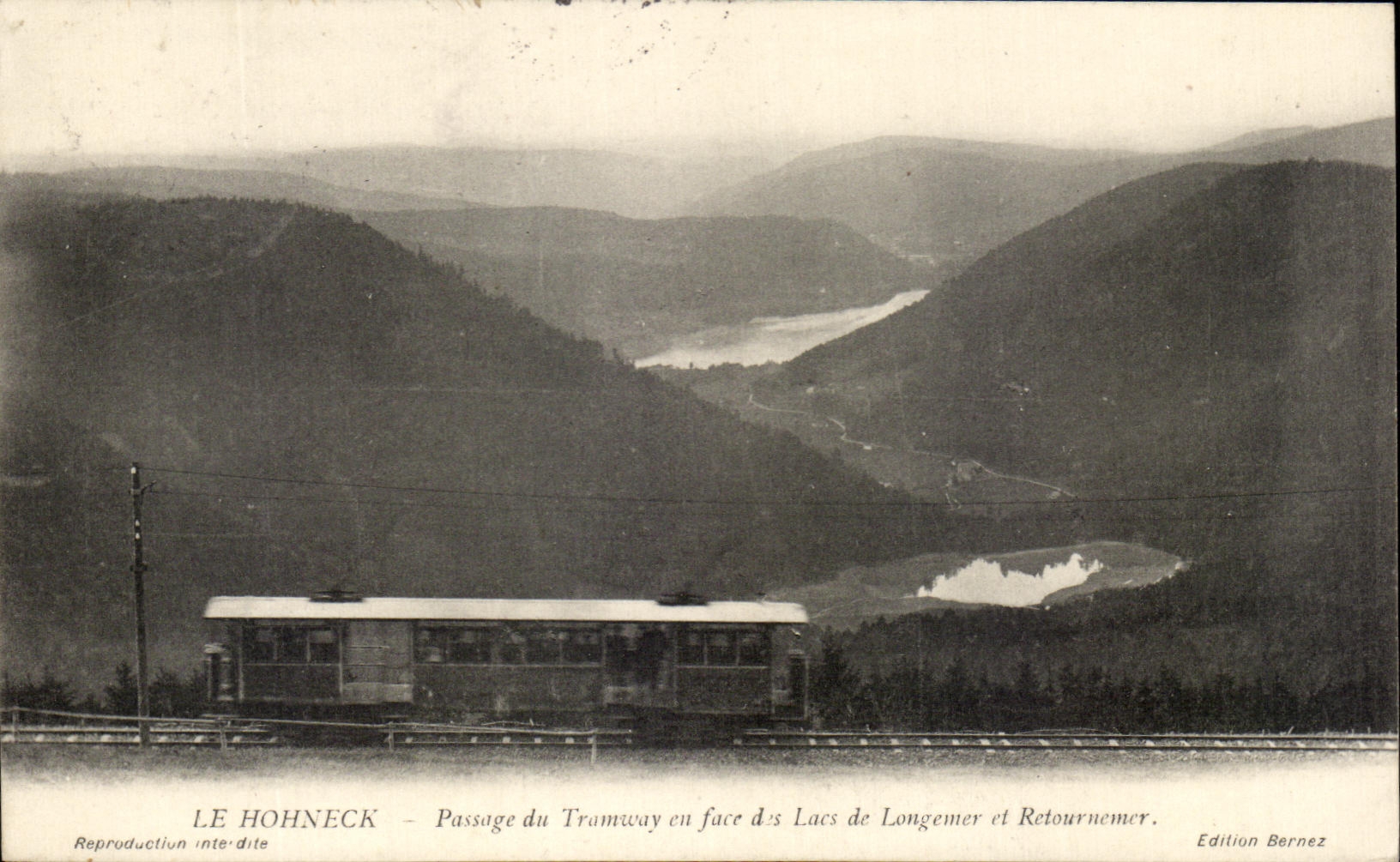 CPA Le Hohneck Passage du Tramevay en face des lacs de Longemer et Retournemer