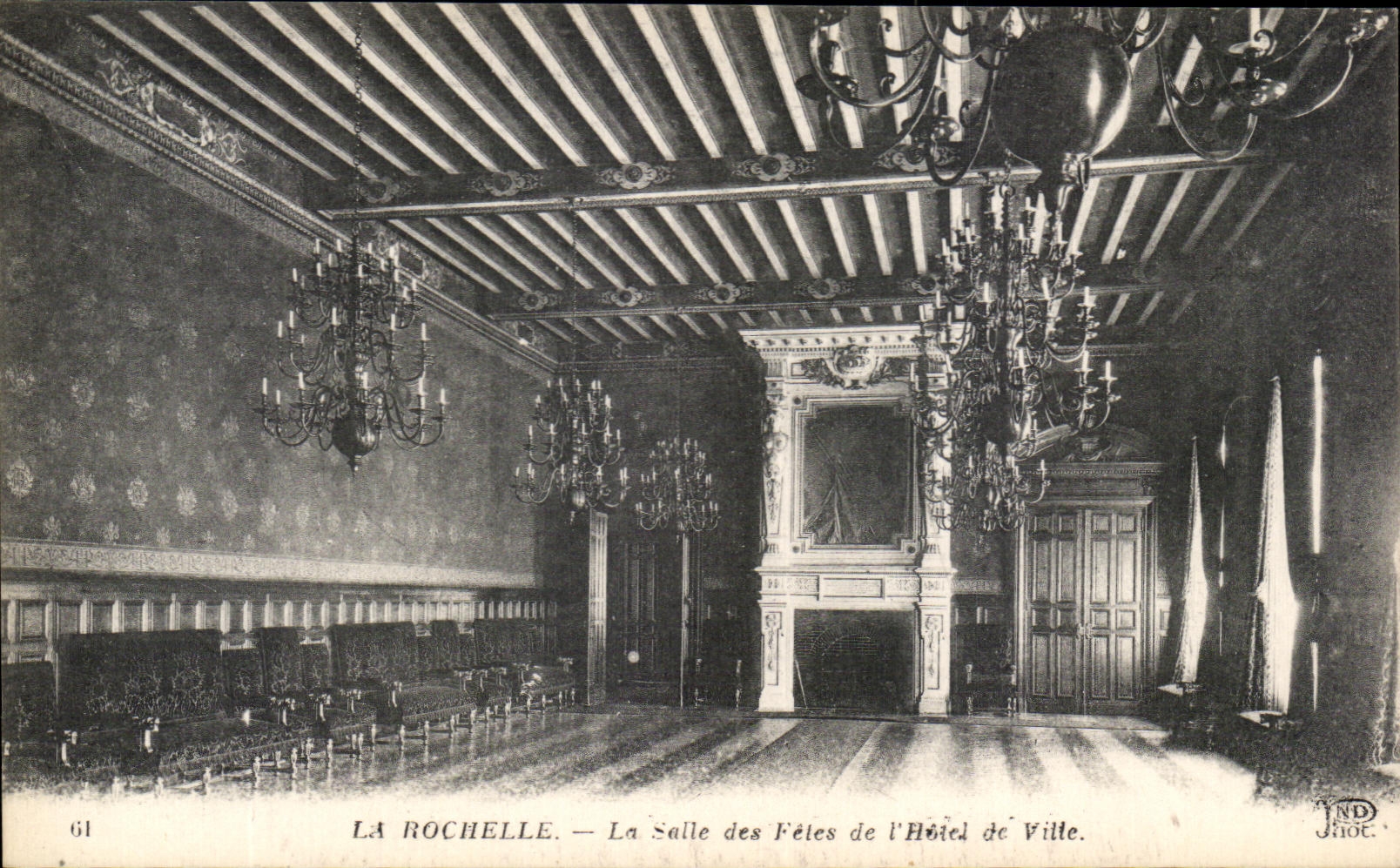 La Rochelle — La Salle des Fêtes de l'Hôtel de Ville — Jhot.