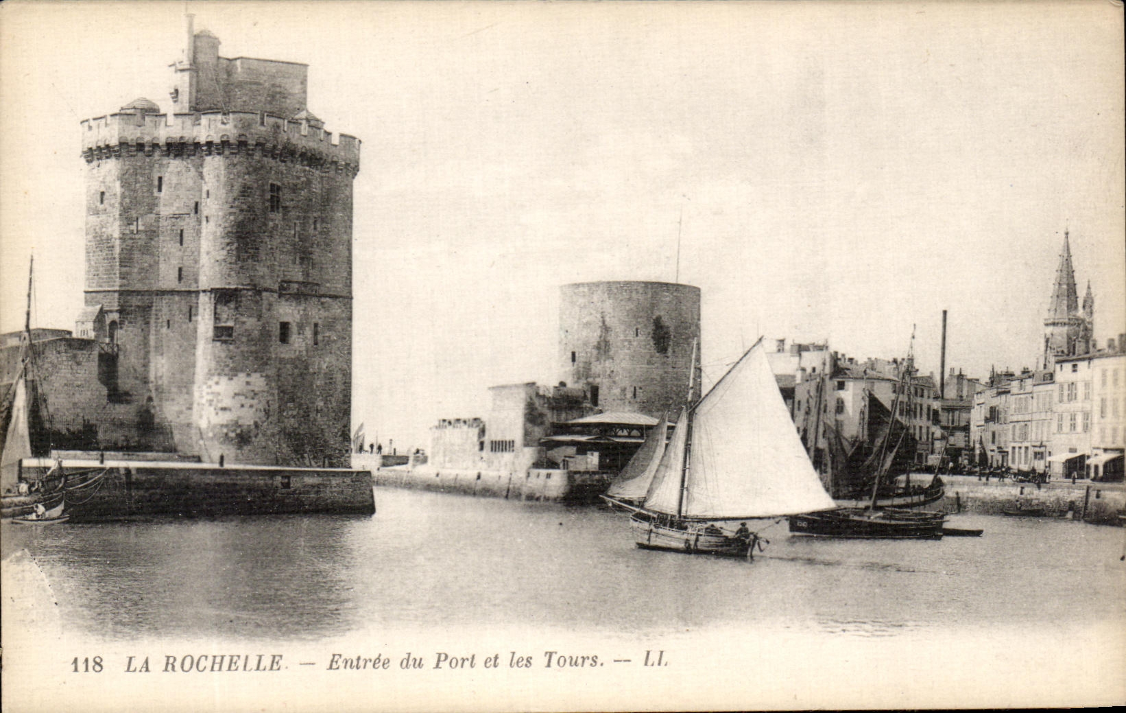 La Rochelle — Entrée du Port et les Tours — I.I.