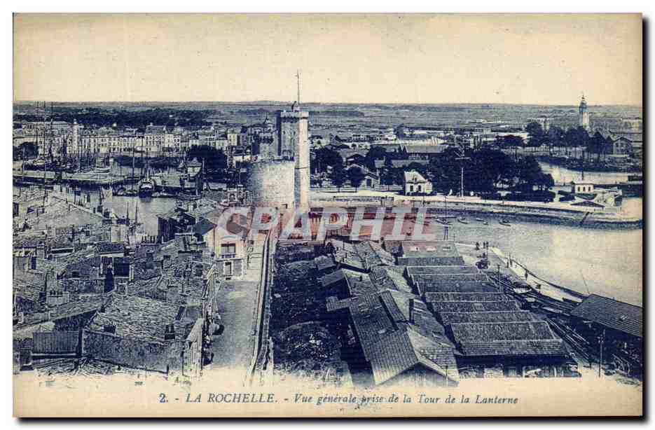 CPA La Rochelle Vue generale prise de la Tour de la Lanterne