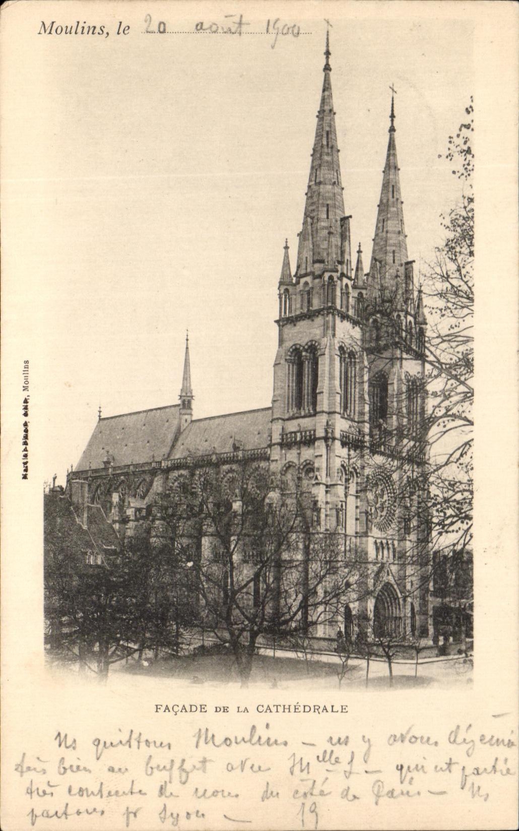 CPA Moulins le Facade De La Cathedrale
