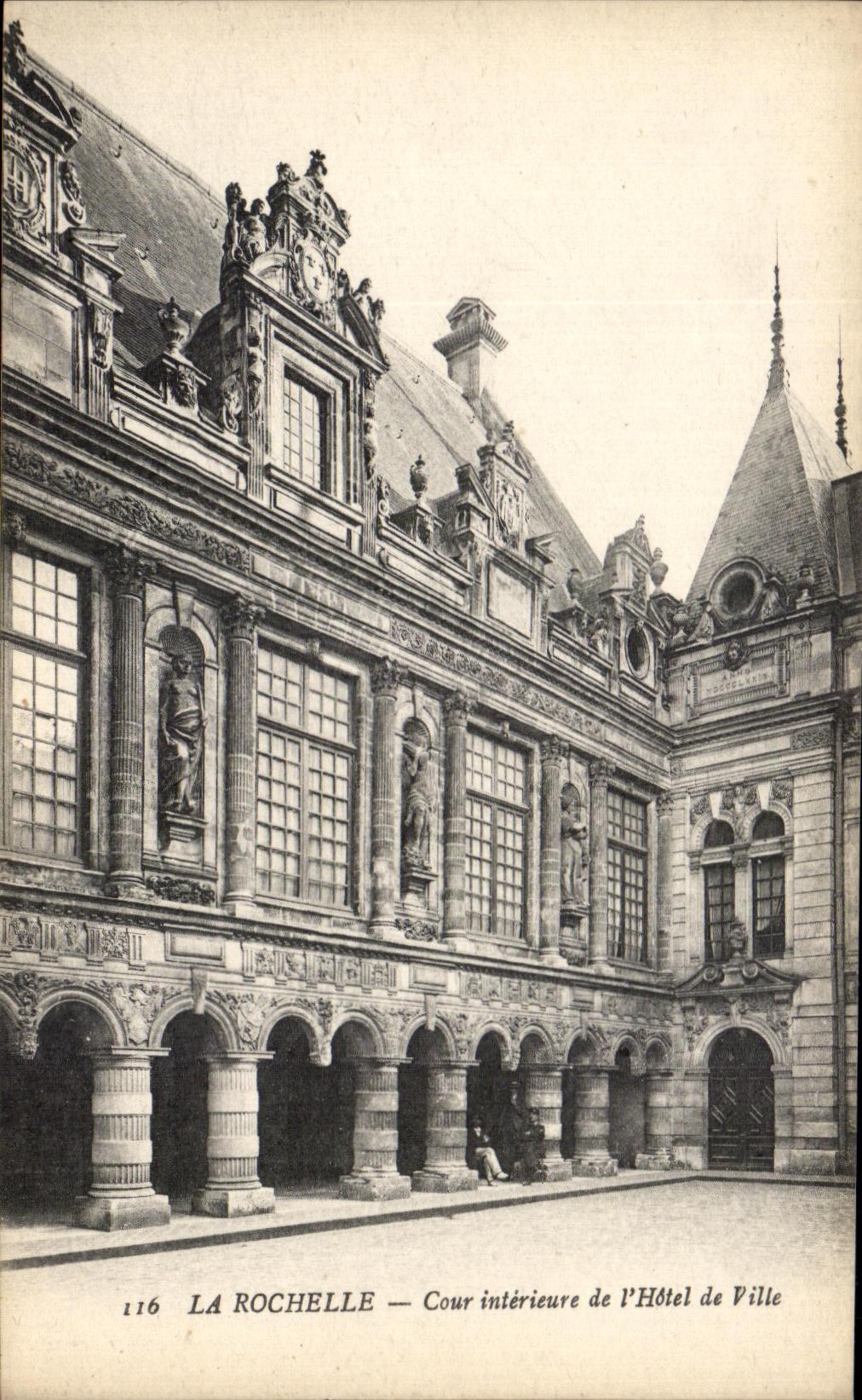 La Rochelle — Cortile interno del Palazzo Comunale — editore anonimo, n° 116