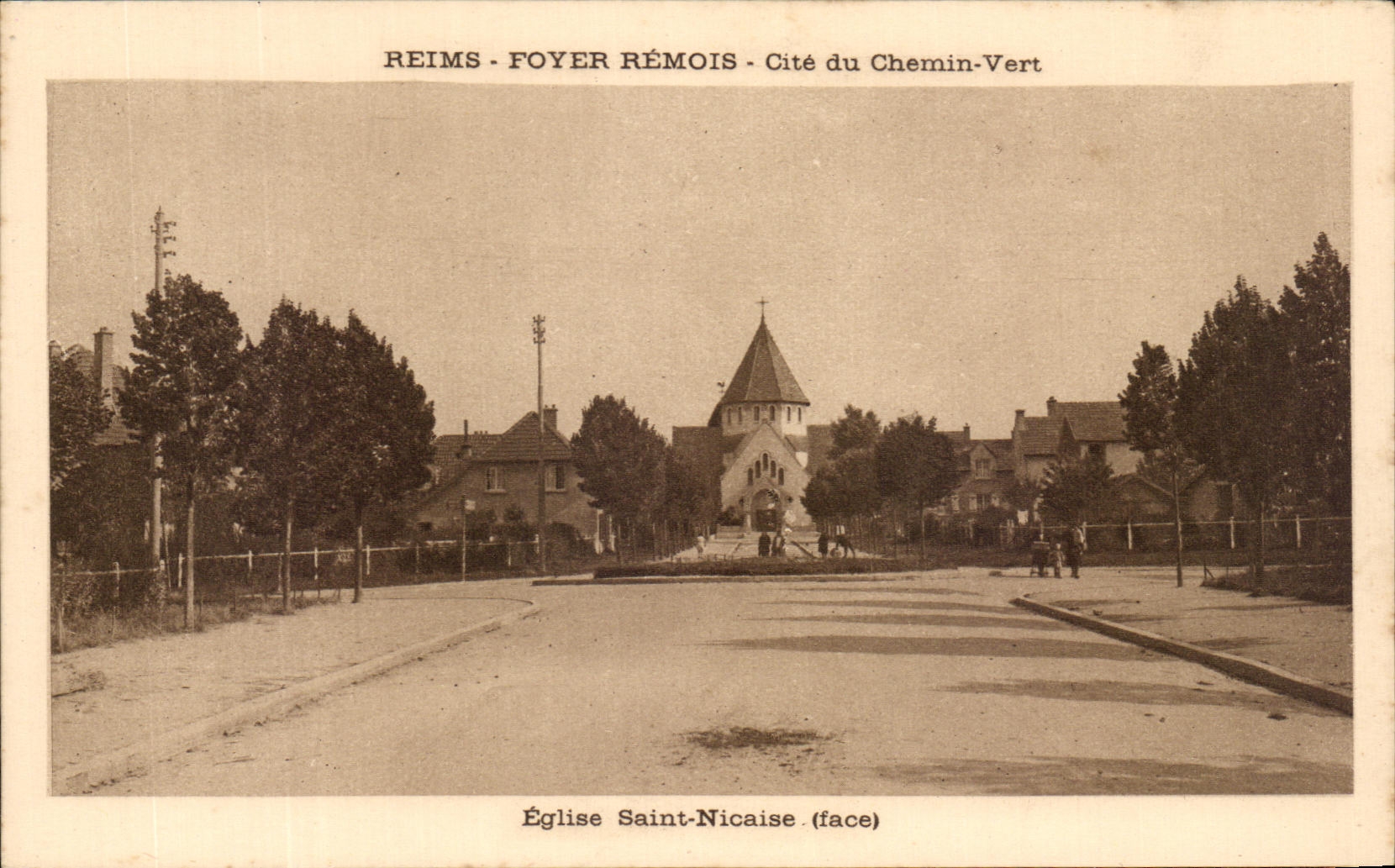Reims - Foyer Rémois - Cité du Chemin-Vert — Église Saint-Nicaise (face)
