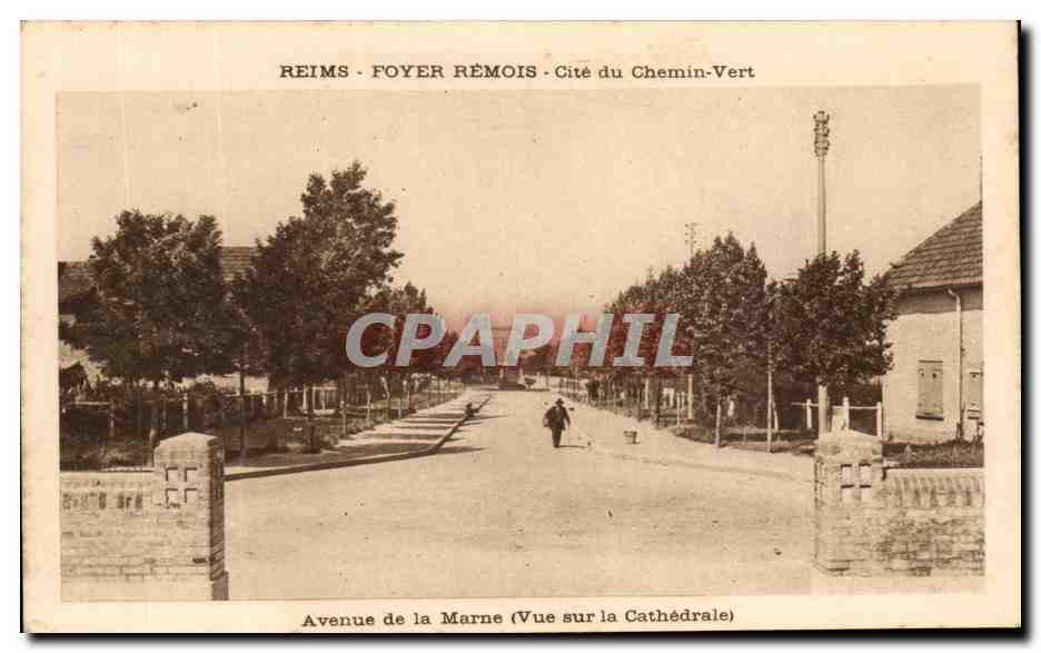 CPA Reims Foyer Remois Cite du Chemin Vert Avenue de la Marne