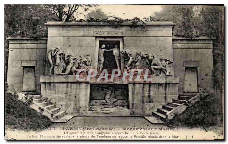 CPA Paris Monument Aux Morts L'Humanite Pleine d'angoisse Militaria