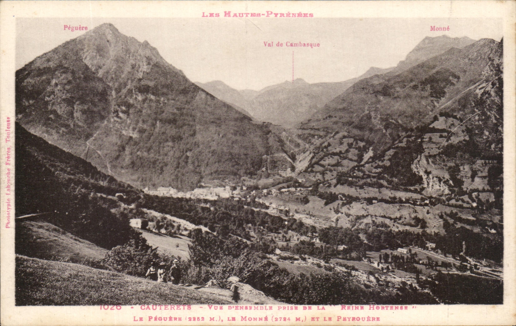 CPA Cauterets Vue d'ensemble prise de la reine Hortense 