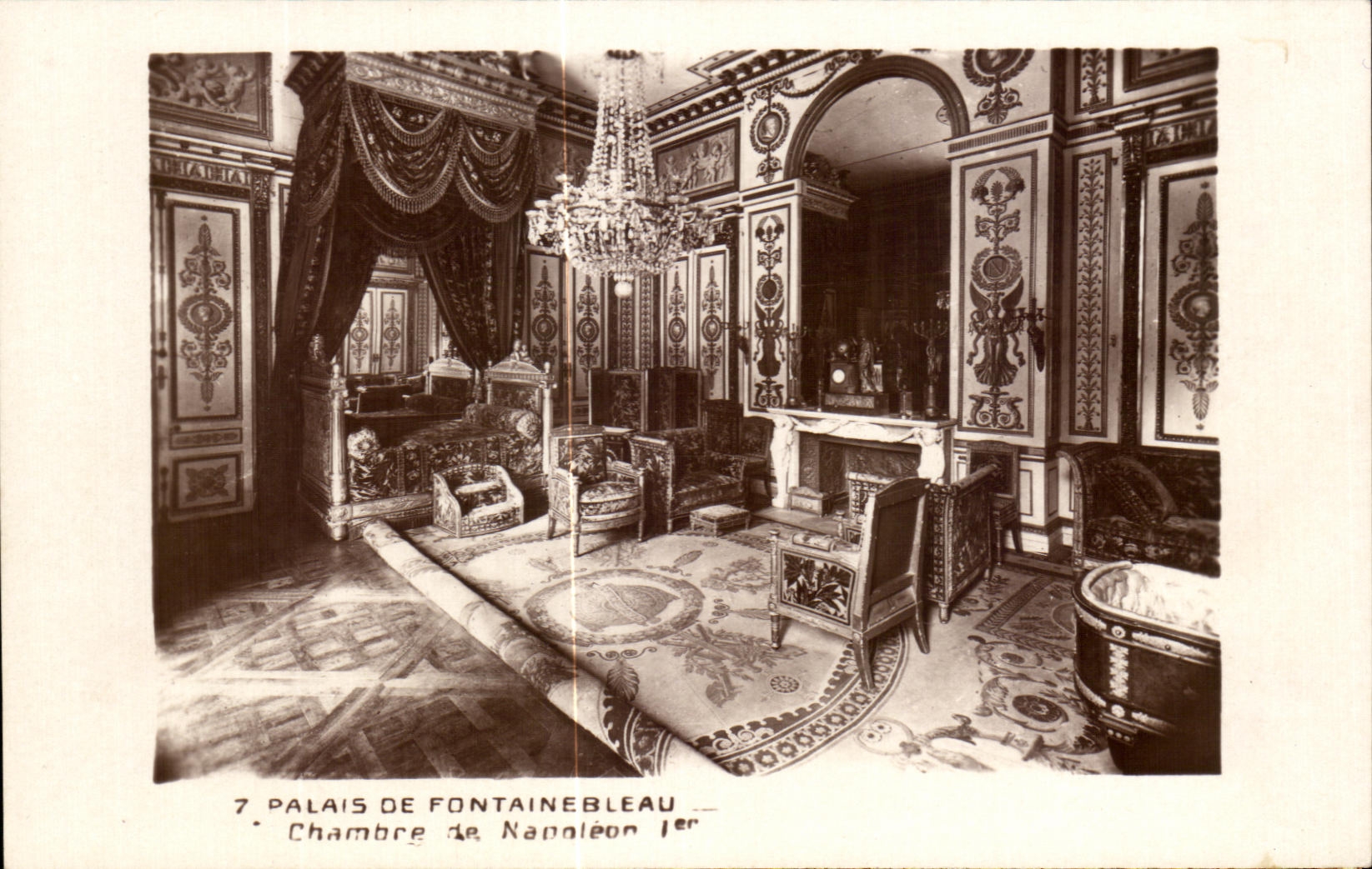 Chambre de Napoléon Ier — Palais de Fontainebleau — Édition des Musées Nationaux