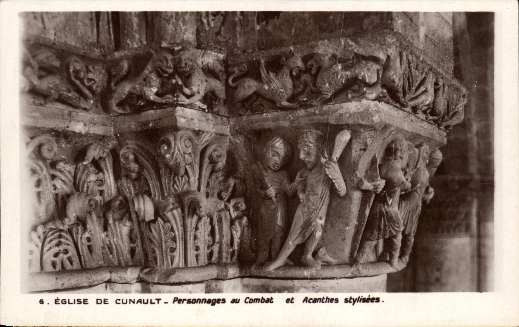 CPA Eglise De Cunault Personnages au Combat et Acanthes Stylisees