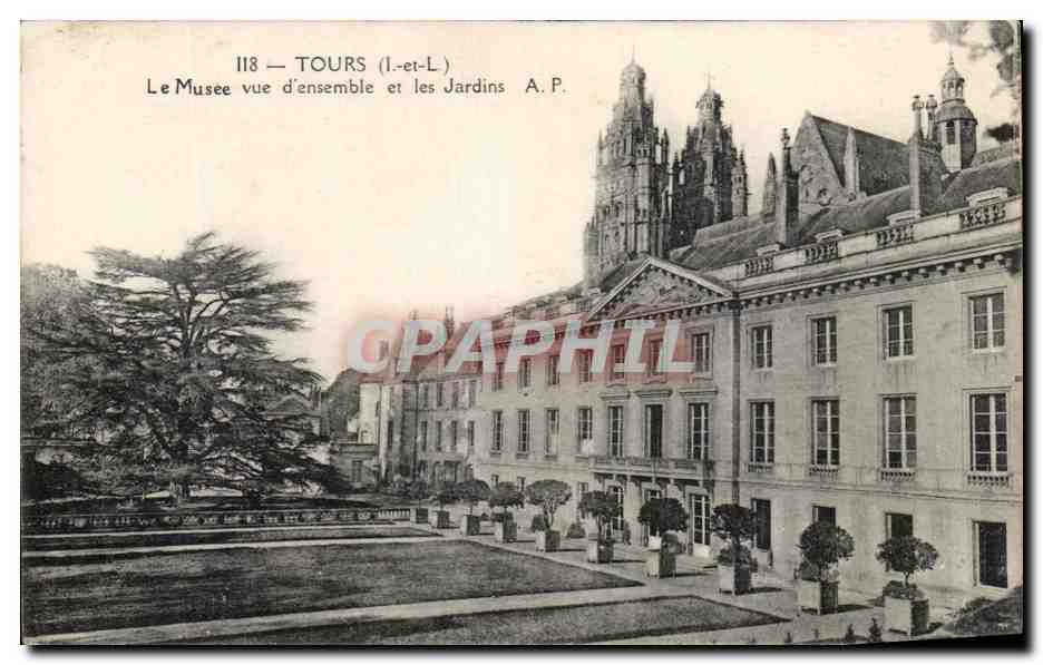 CPA Tours Le Musee vue d'ensemble et les Jardins 