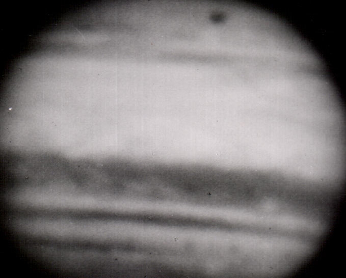 Jupiter — avec l'ombre d'un satellite — Observatoire du Pic-du-Midi, Bagnères-de-Bigorre