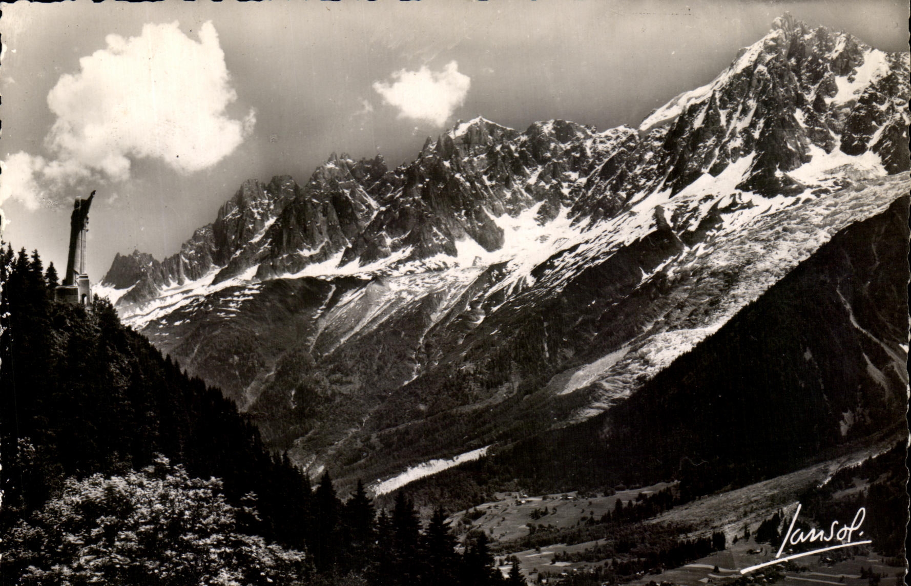 Les Houches (Haute-Savoie) — Le Christ-Roi et les Aiguilles de Chamonix — Jansol