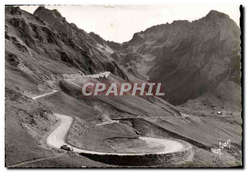 Le Tourmalet (Hautes-Pyrénées) — The Descent to Barèges Viewed from the Summit of the Pass — Éditions d'Art, Paris