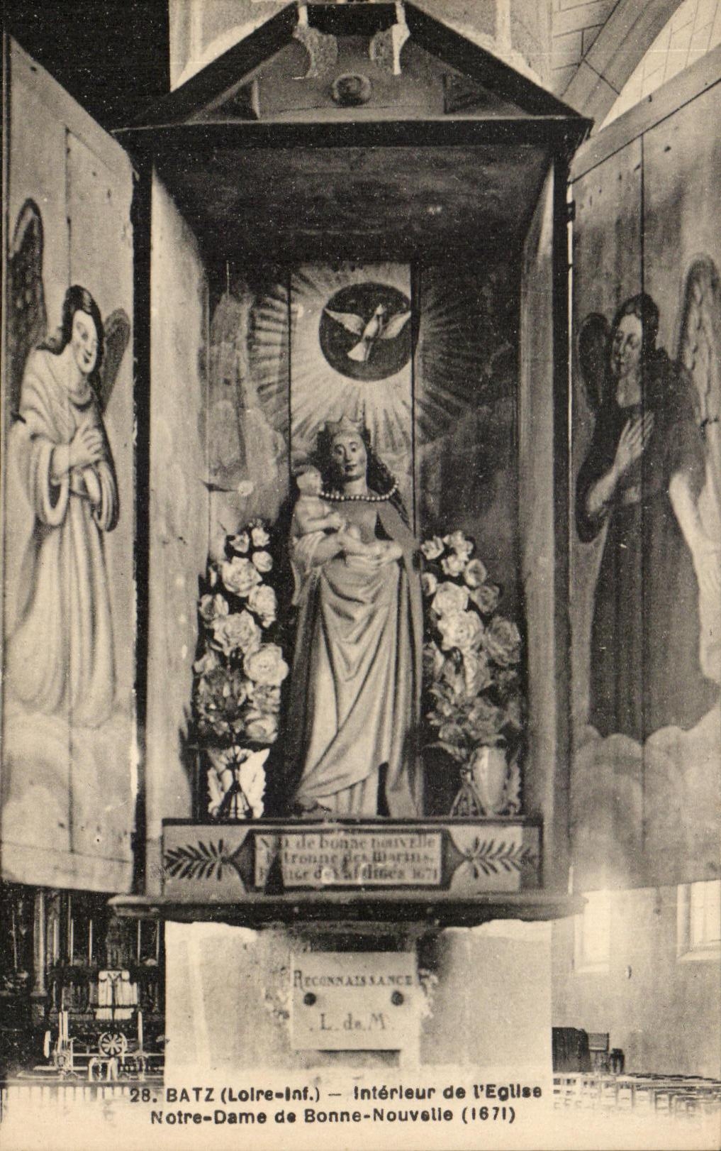 CPA Batz Interieur de I'Eglsie Notre Dame de Bonne Nouveile