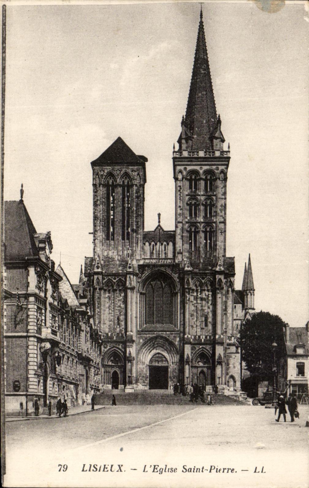 Lisieux — Die Kirche Saint-Pierre — LL