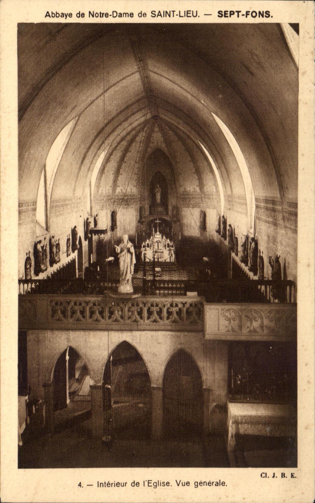 CPA Abbaye De Notre Dame De Saint Lieu Sept Fons Interieur De l'Eglise Vue Generale