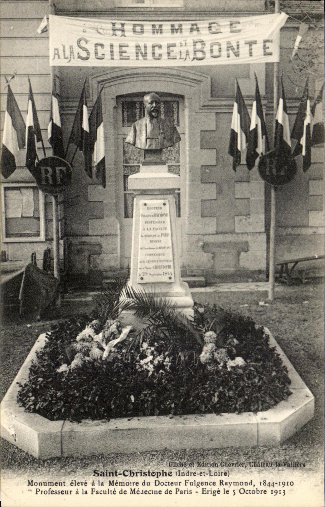 CPA Saint Christophe Monument eleve a La Memoire du Docteur Fulgence Ramond 