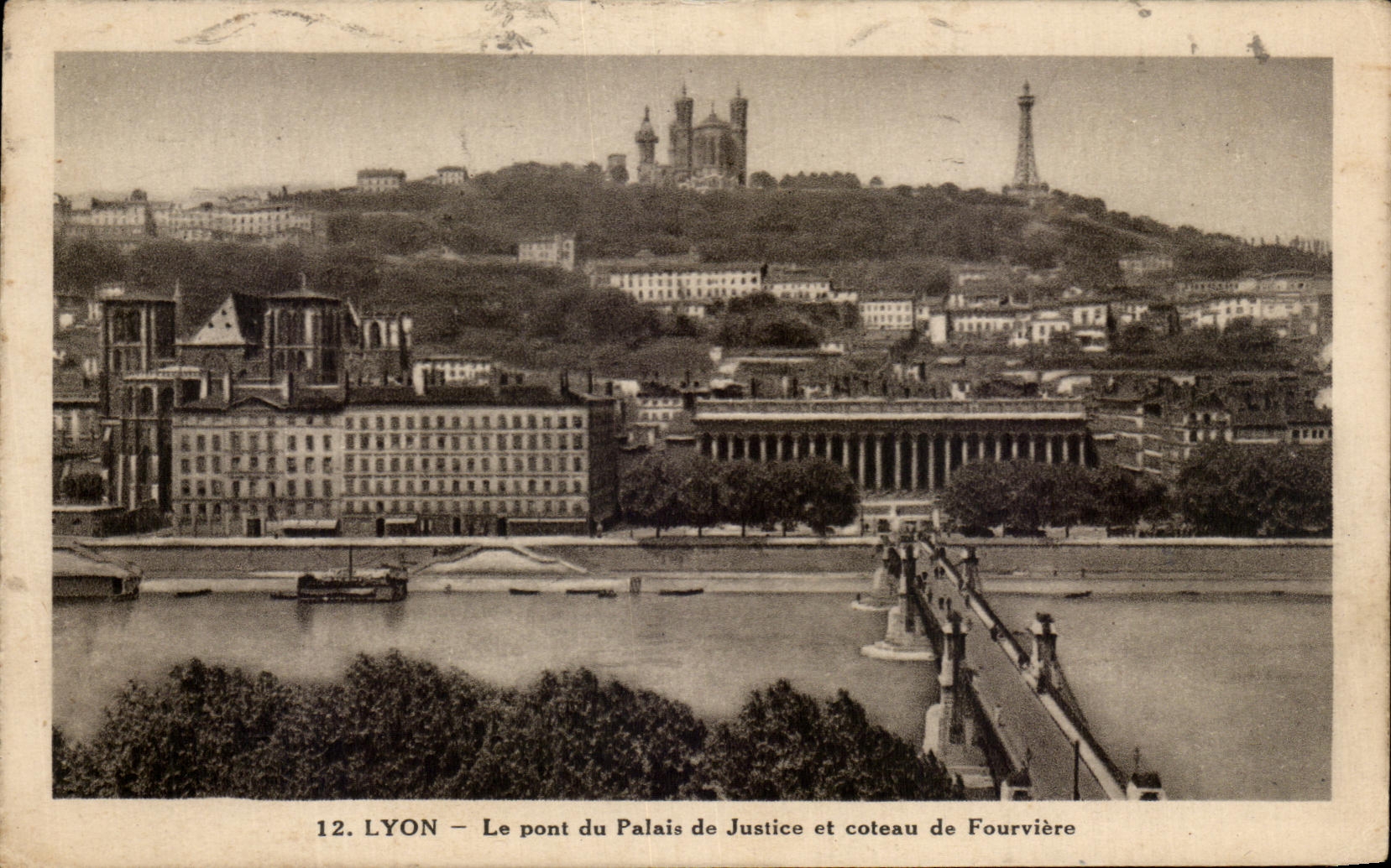 CPA Lyon Le pont du Palais de Justice et Coteau de Fourviere