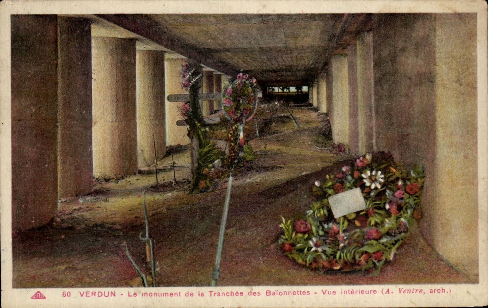 Verdun — Le monument de la Tranchée des Baïonnettes — Vue intérieure (A. Ventre, arch.)