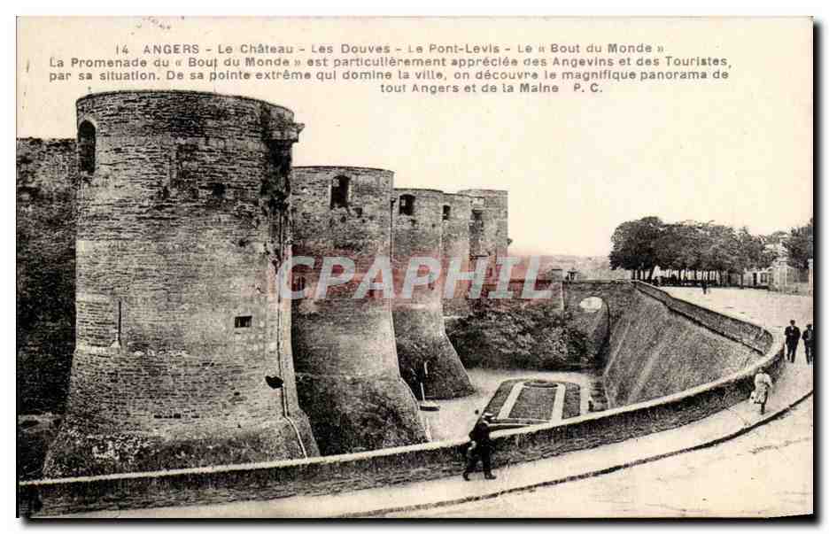 CPA Angers Le Chateau Les Douves Le Pont Levis le Bout du Monde